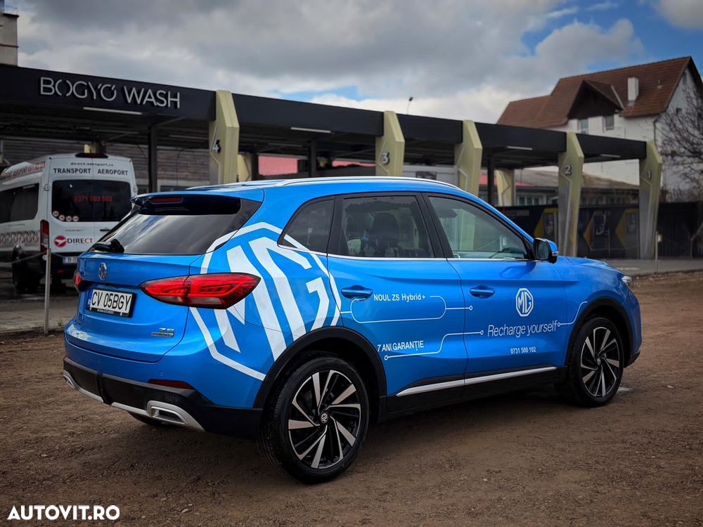 MG ZS HEV Hybrid+ Luxury - 9