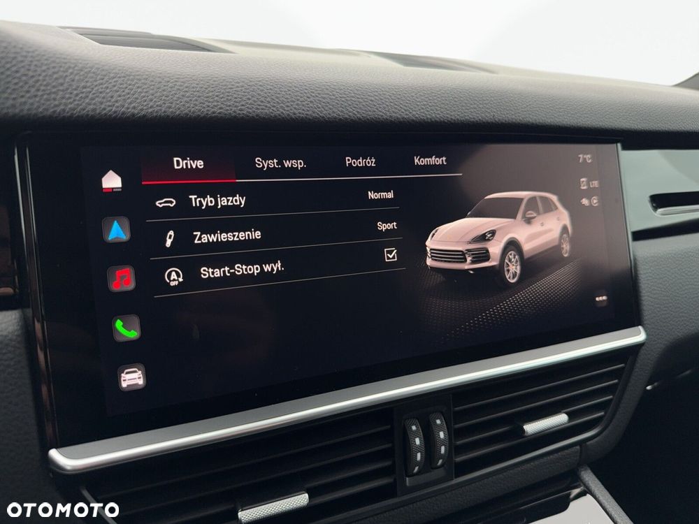 Porsche Cayenne - 24