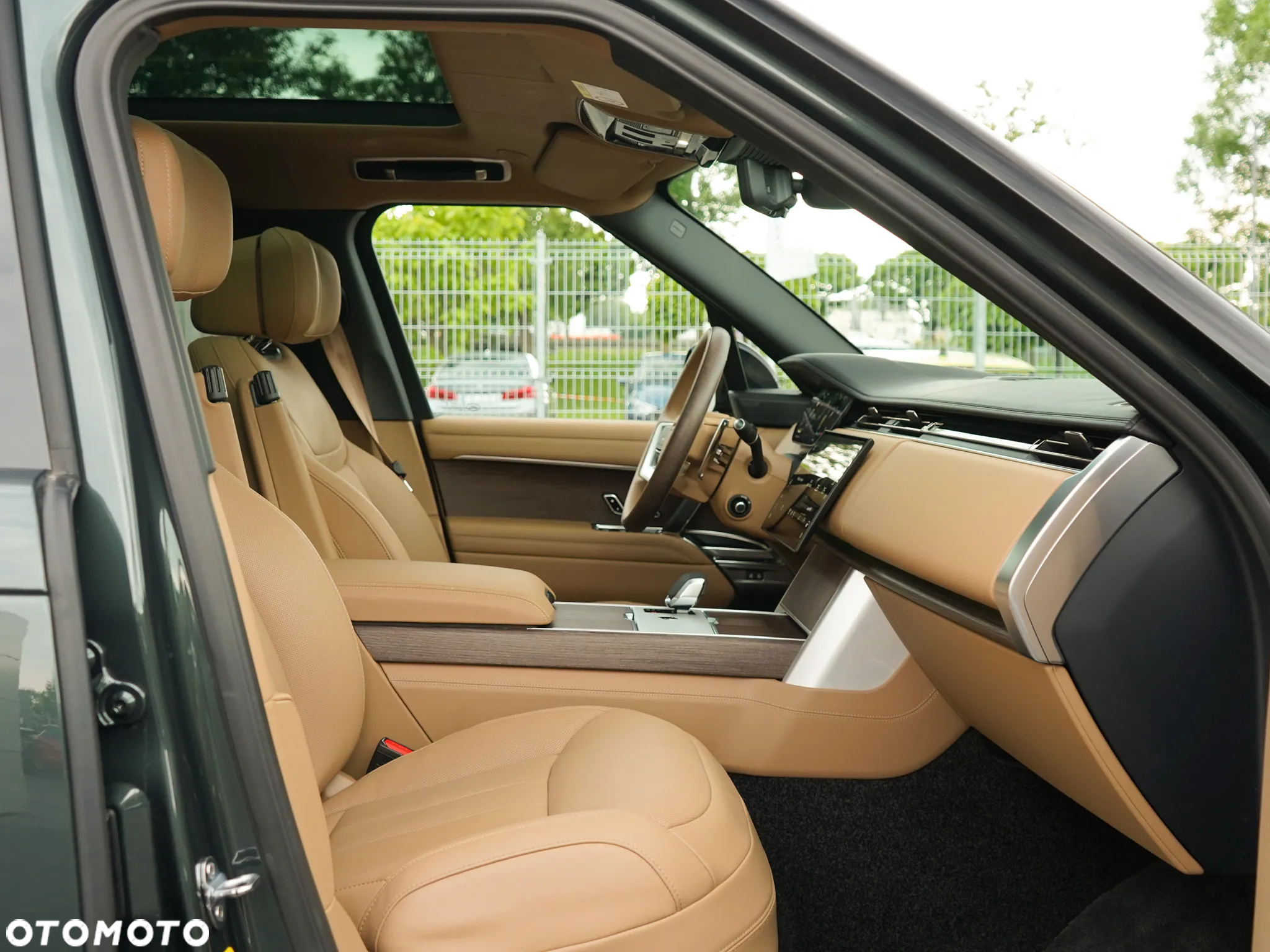 Land Rover Range Rover D350 Autobiography - 11