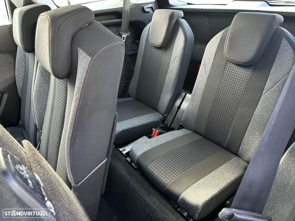 Peugeot 5008 1.2 PureTech Allure - 27