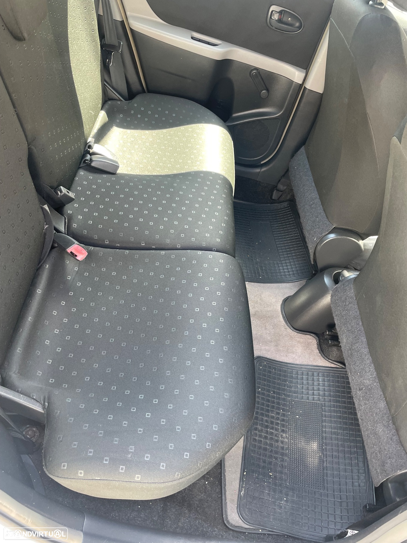Toyota Yaris 1.4 D-4D AC - 7