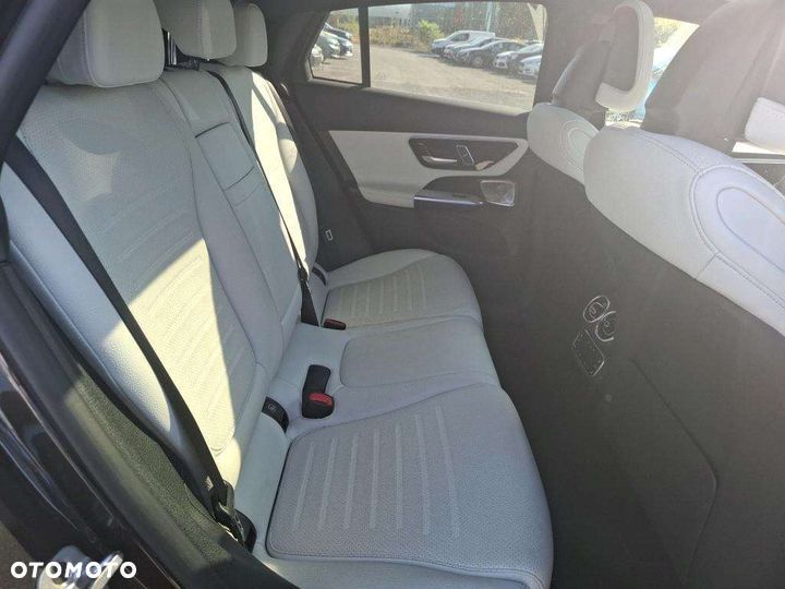 Mercedes-Benz GLC 300 de 4Matic 9G-TRONIC AMG Line Advanced - 11