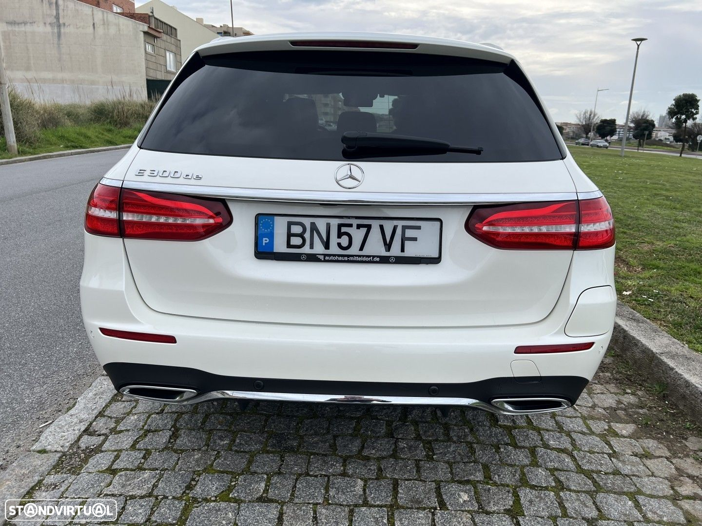Mercedes-Benz E 300 de AMG Line - 7