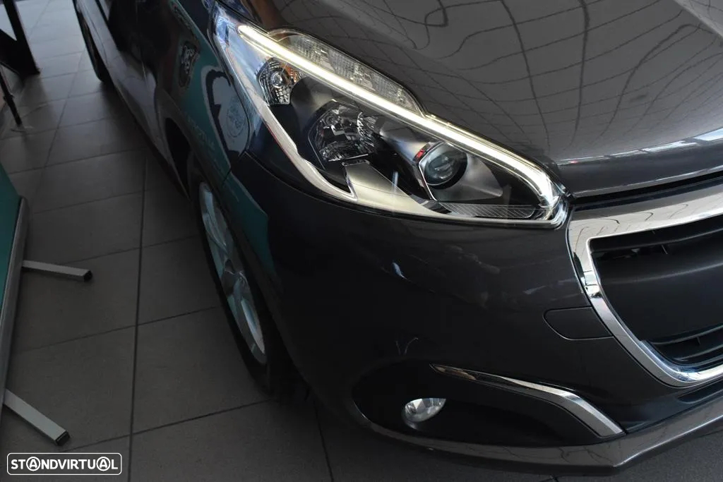 Peugeot 208 1.5 BlueHDi Signature - 36