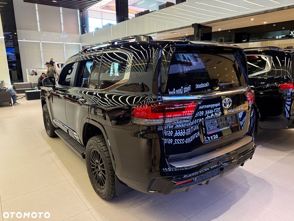 Toyota Land Cruiser - 6