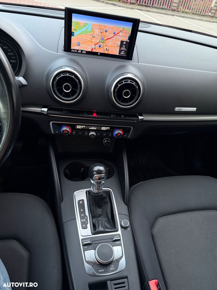 Audi A3 1.6 TDI S tronic Sport - 13