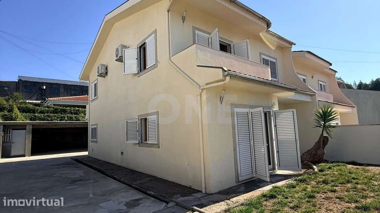 Fantástica Moradia T3 com Garagem para 3 carros e Jardim - Grande imagem: 3/18