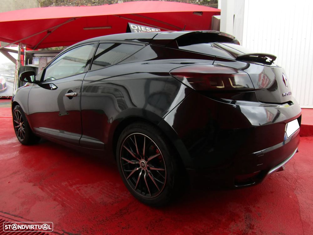 Renault Mégane Coupe Energy dCi 110 FAP Start & Stop GT Line - 4