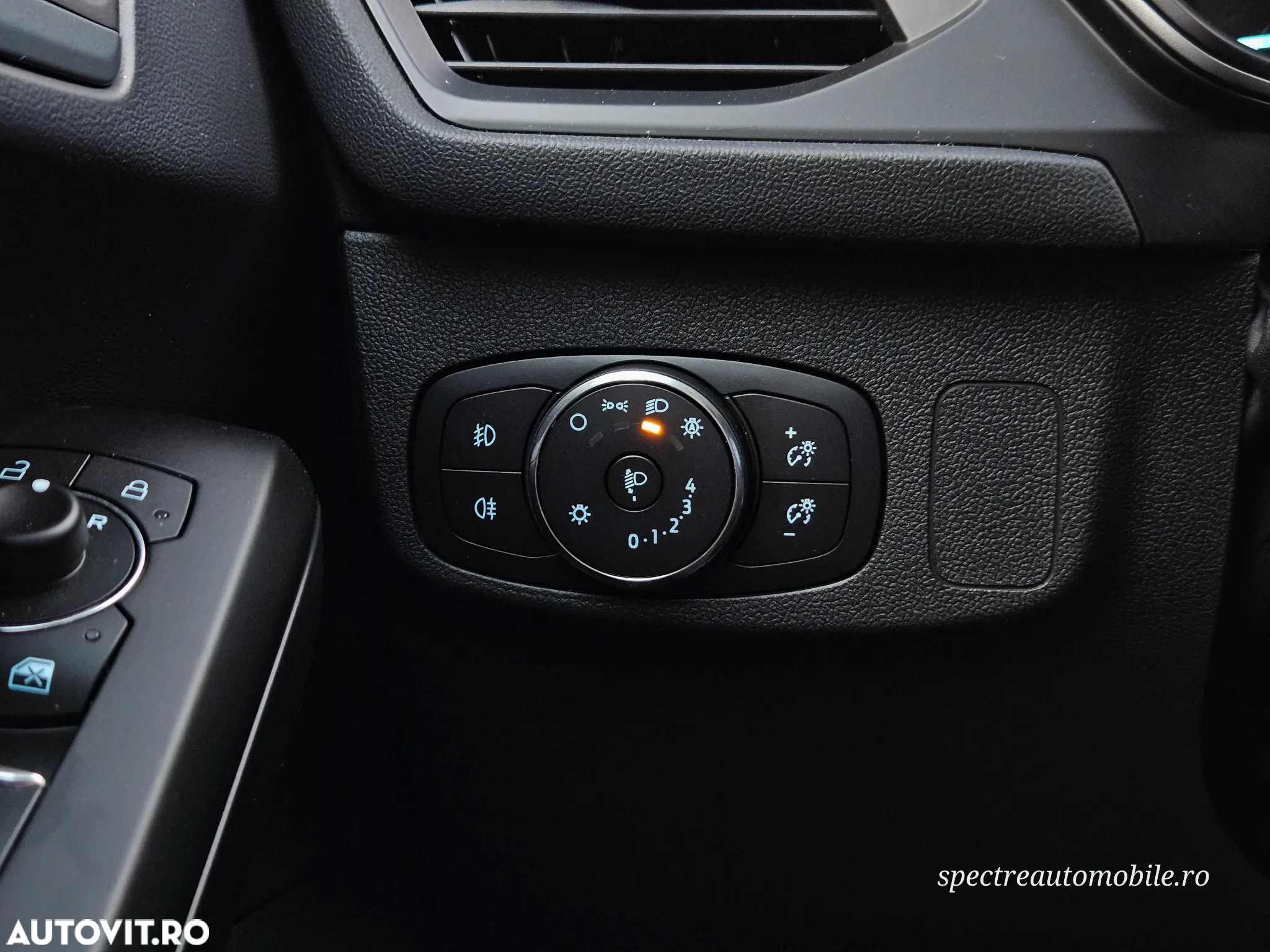 Ford Focus 1.5 EcoBlue Start-Stopp-System Aut. TITANIUM - 23