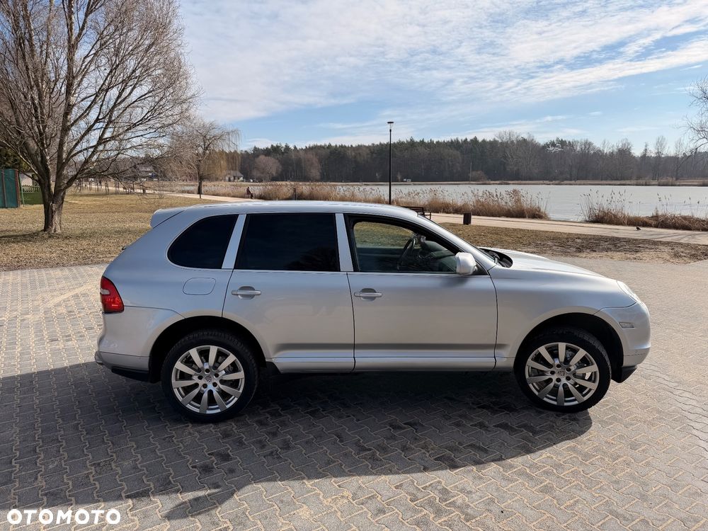 Porsche Cayenne Tiptronic S - 12