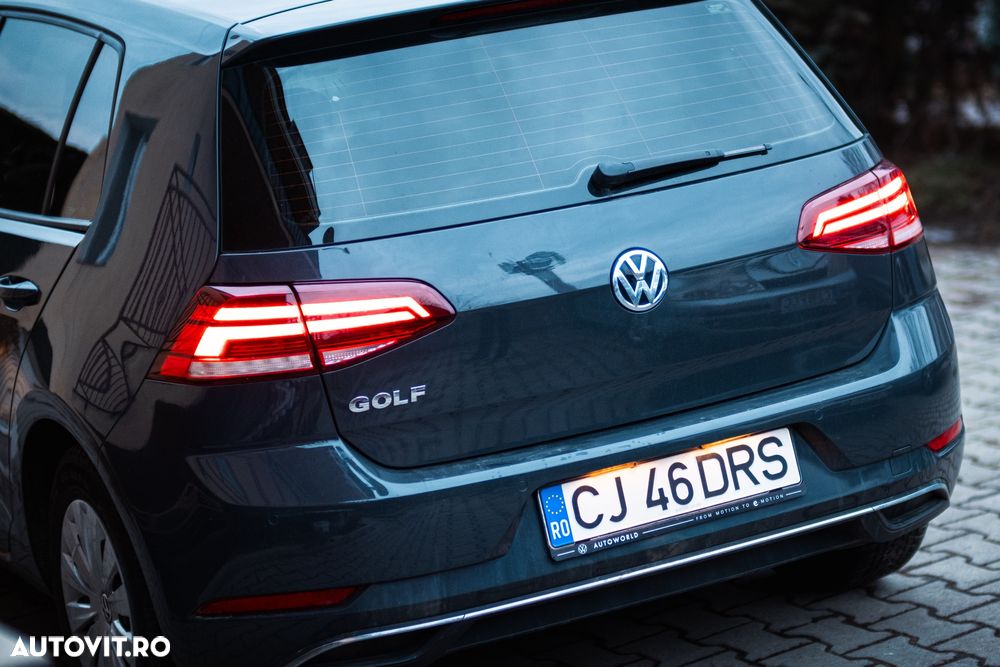 Volkswagen Golf - 17