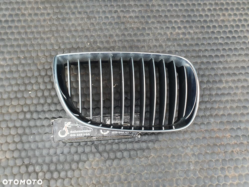 Kratka 7128613 7128614 7906809 Atrapa Nerki Nerka Gril Atrapka Zderzaka Przód M-Pakiet BMW 1 E81 E87 LCI Lift - 16