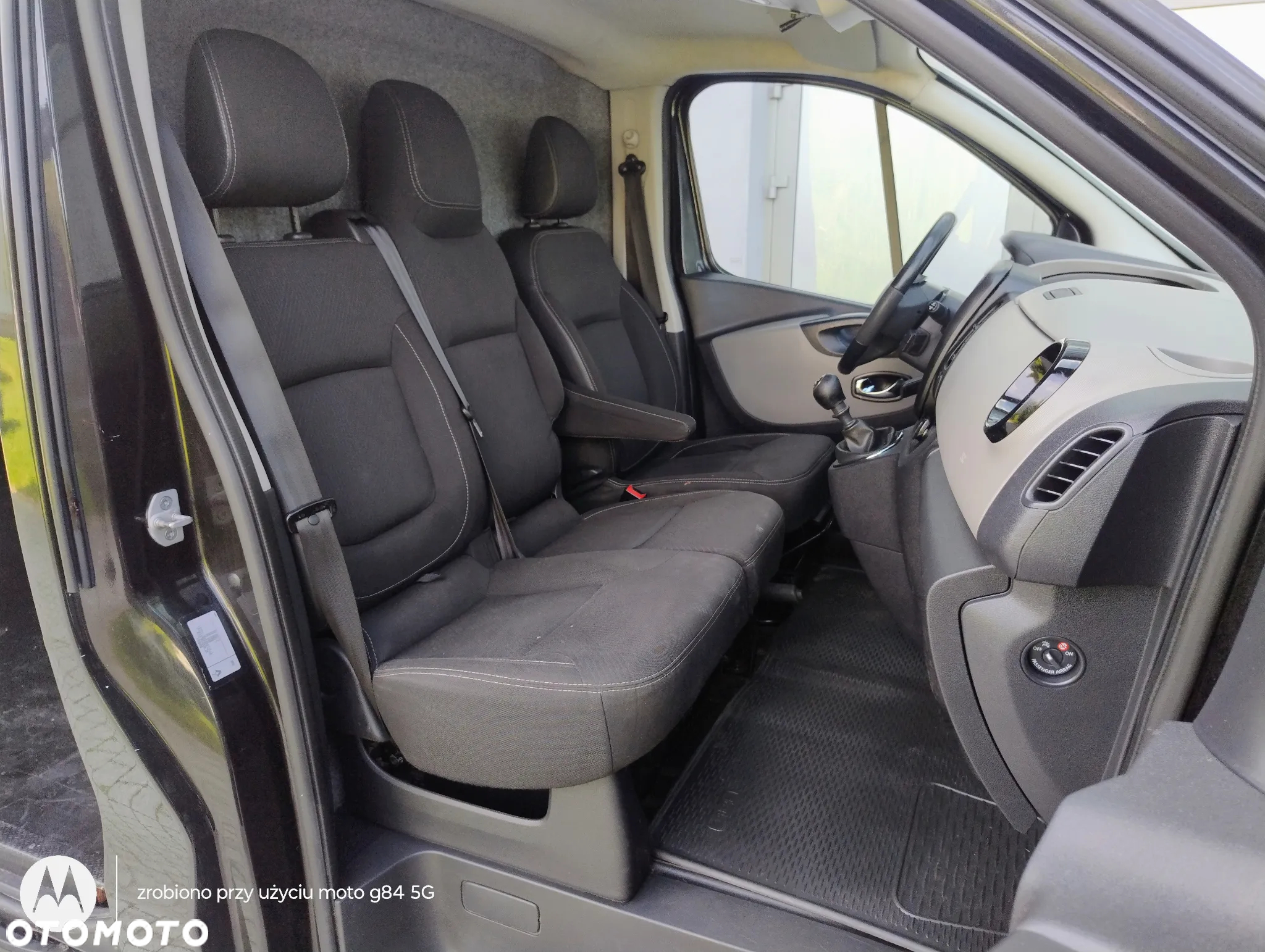 Renault TRAFIC 1.6 DCI (145KM) LONG (L2H1) STAN IDEALNY FULL OPCJA KLIMA NAWIGACJA TEMPOMAT WEBASTO 100% BEZWYPADKOWY NIE MA RDZY ! ! ! - 11