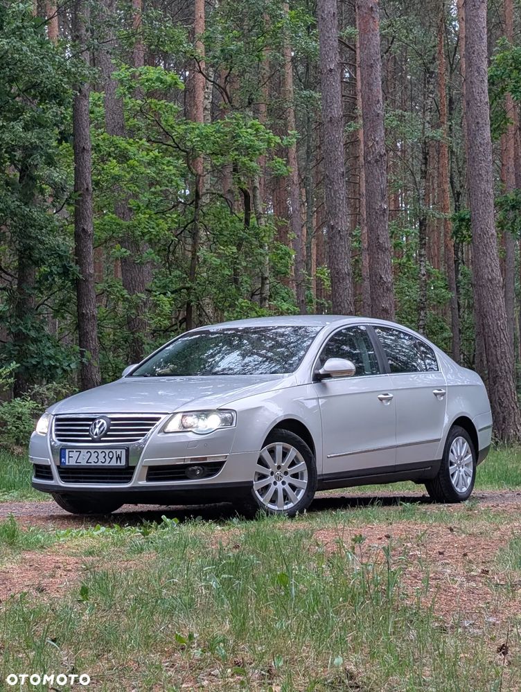 Volkswagen Passat 2.0 TDI DPF Comfortline - 4