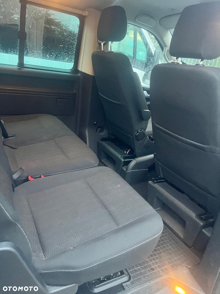 Volkswagen Caravelle 2.0 TDI L1 Comfortline - 4