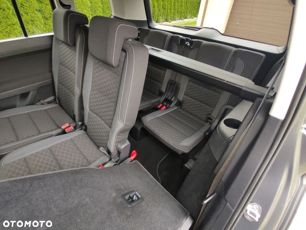 Volkswagen Touran 1.6 TDI SCR Join - 25