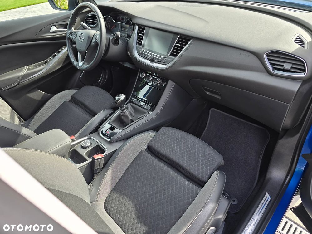 Opel Grandland X 1.5 D Start/Stop Business INNOVATION - 32