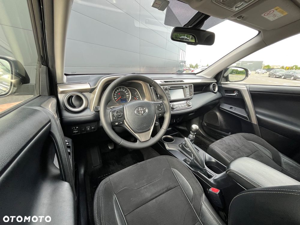 Toyota RAV4 2.0 D-4D Prestige - 8