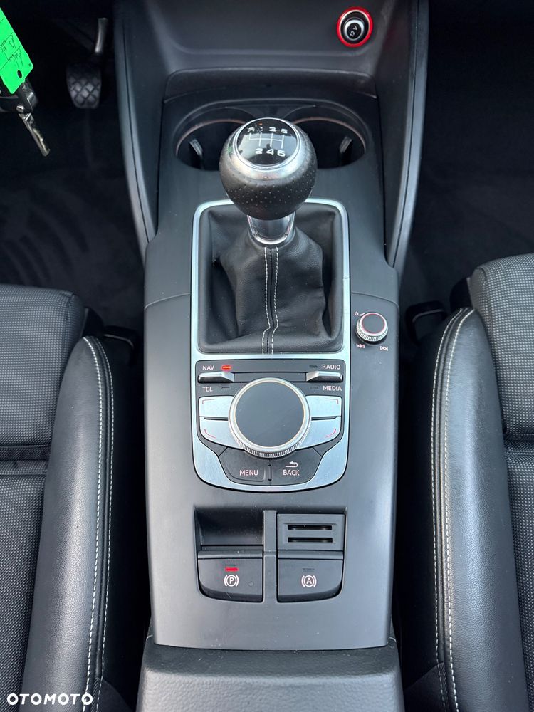 Audi A3 Sportback 1.4 TFSI cylinder on demand S line Sportpaket - 11