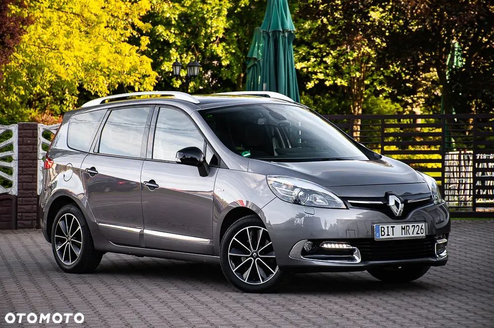 Renault Grand Scenic ENERGY TCe 115 Bose Edition - 28
