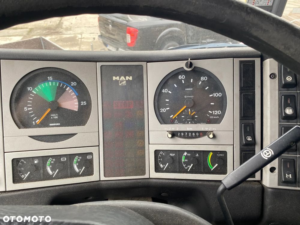 MAN 33463 - 8