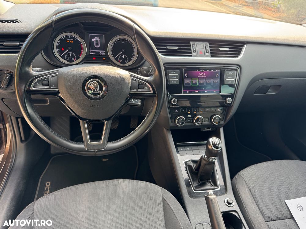 Skoda Octavia 1.5 TSI Style - 5