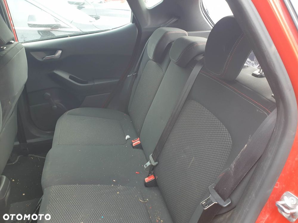 Ford Fiesta 1.0 EcoBoost S&S ST-LINE - 13