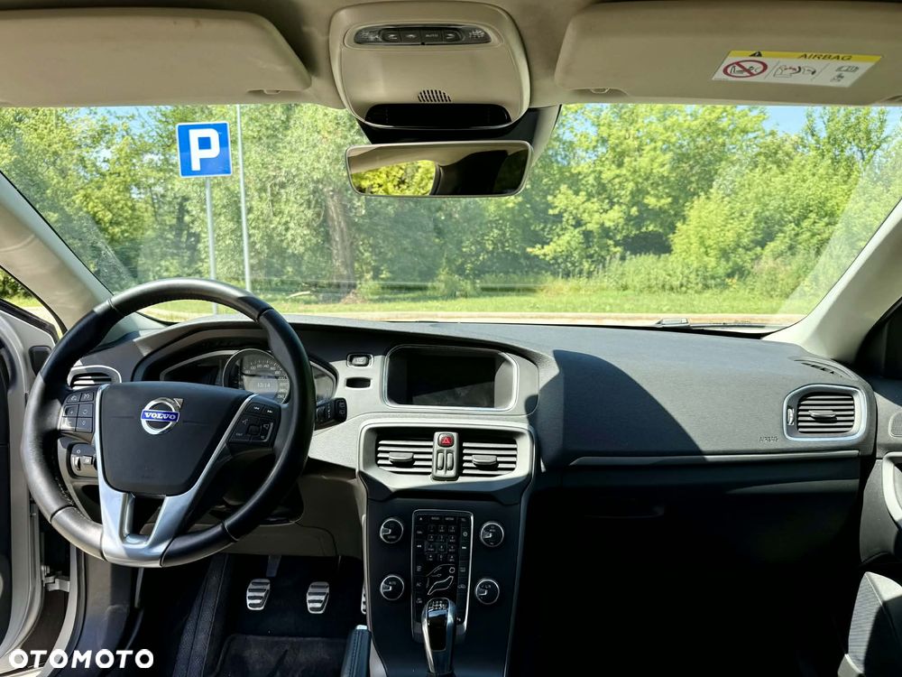 Volvo V40 T2 Drive-E Kinetic - 9