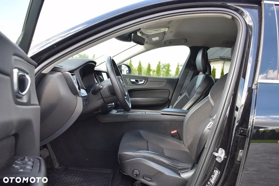 Volvo XC 60 B5 D AWD Geartronic Inscription - 20