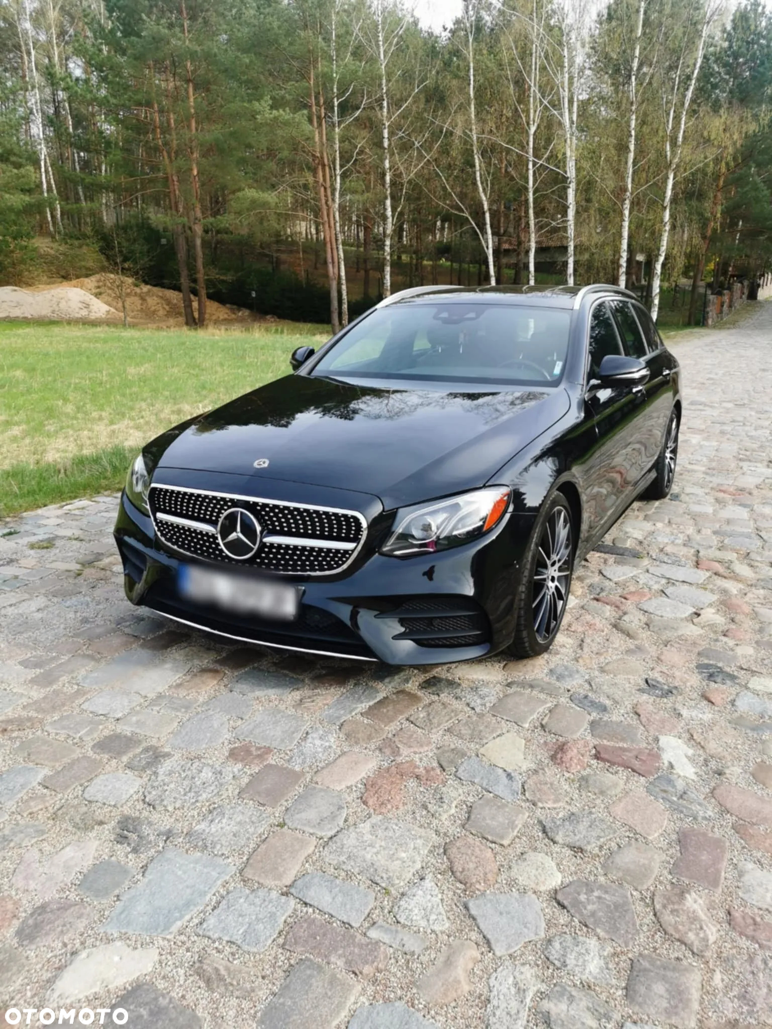 Mercedes-Benz Klasa E 400 4Matic T 9G-TRONIC AMG Line - 16
