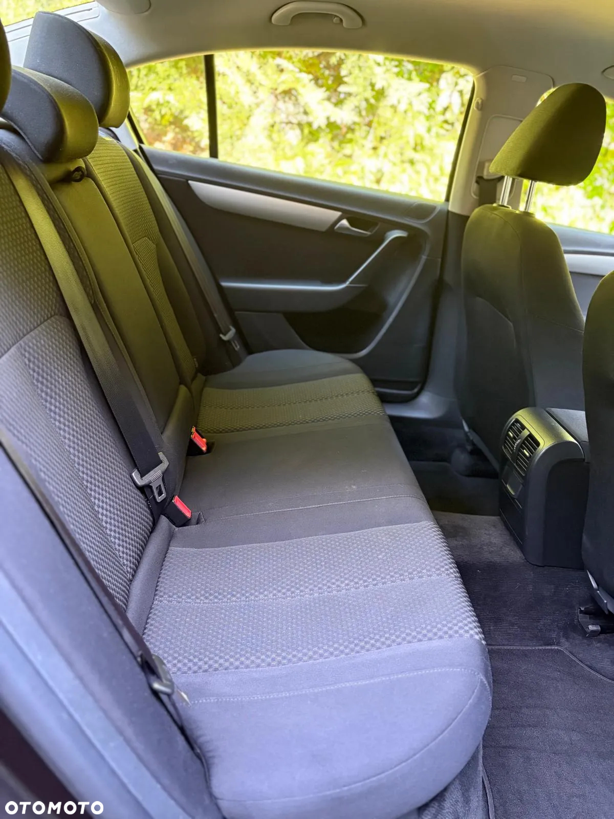 Volkswagen Passat 1.4 TSI Trendline - 24