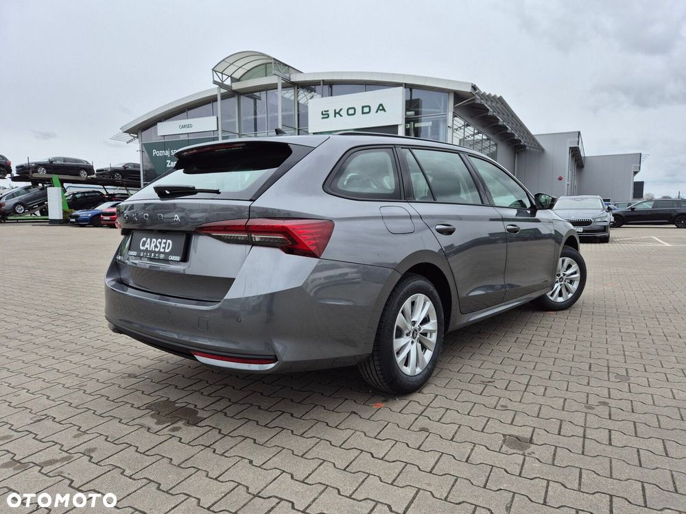 Skoda Octavia 2.0 TDI Drive Essence DSG - 6