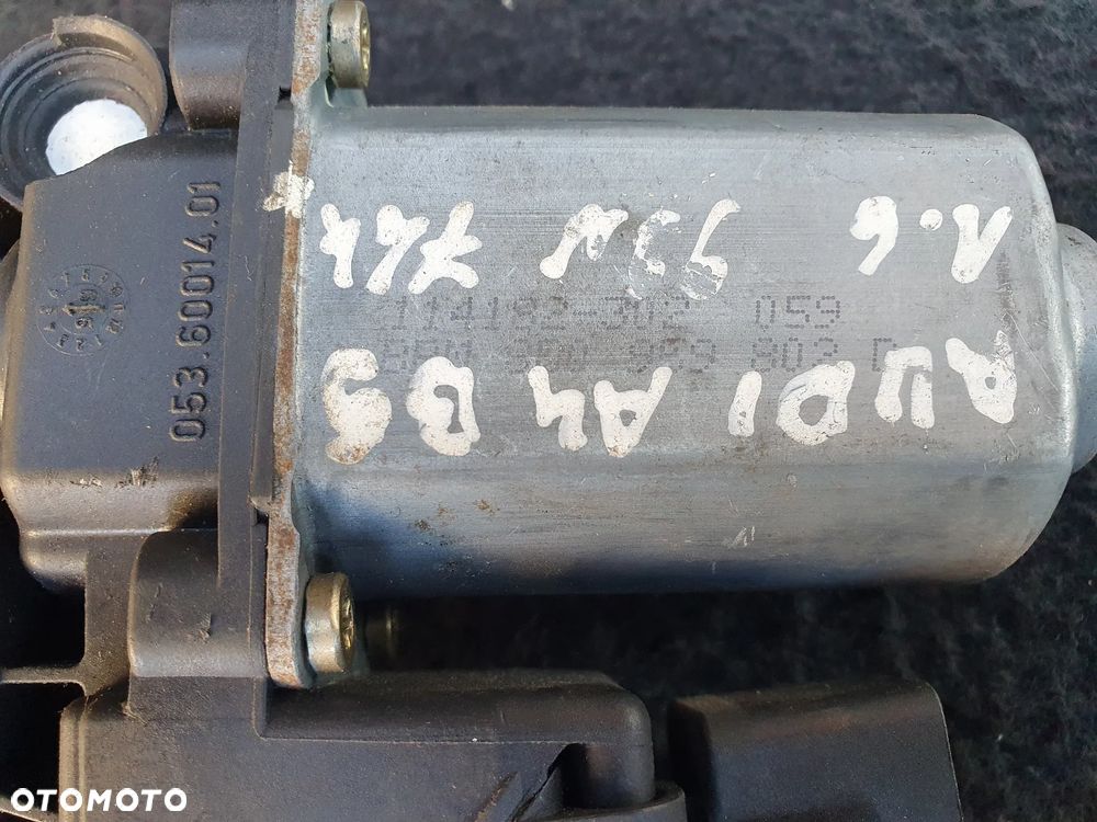 AUDI A4 B5 SILNICZEK PODNOSZENIA SZYBY PRAWY PRZÓD 8D0959802D 113846-113 BROSE POSIADAM 3SZT - 7