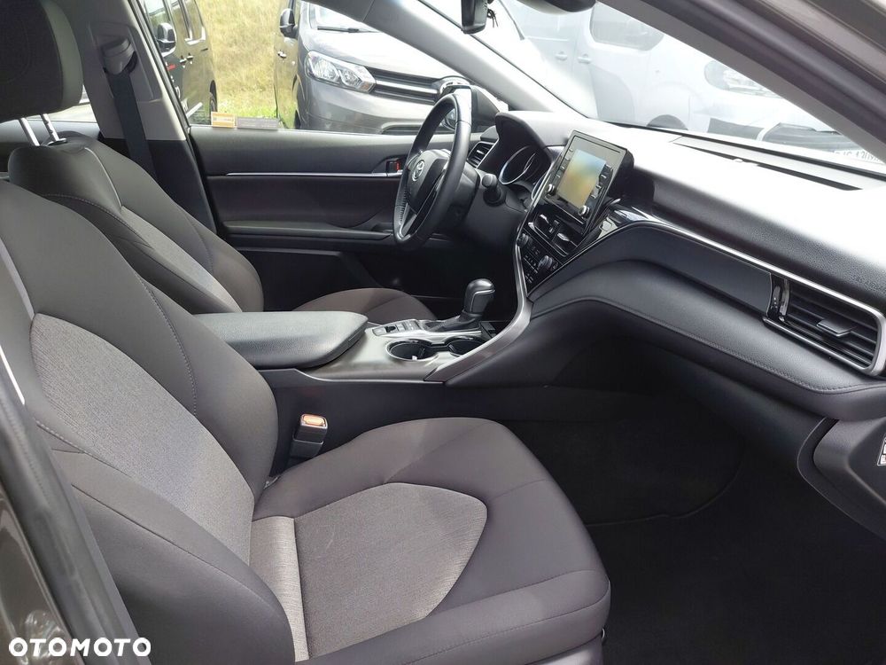 Toyota Camry 2.5 Hybrid Comfort CVT - 9