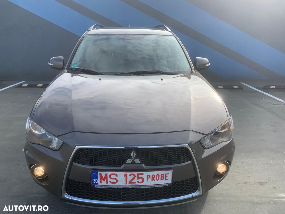 Mitsubishi Outlander 2.2 DI-D 4WD Intense - 15
