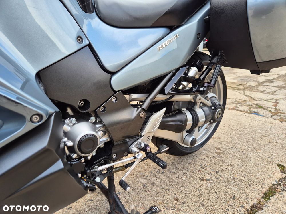 Kawasaki GTR - 5