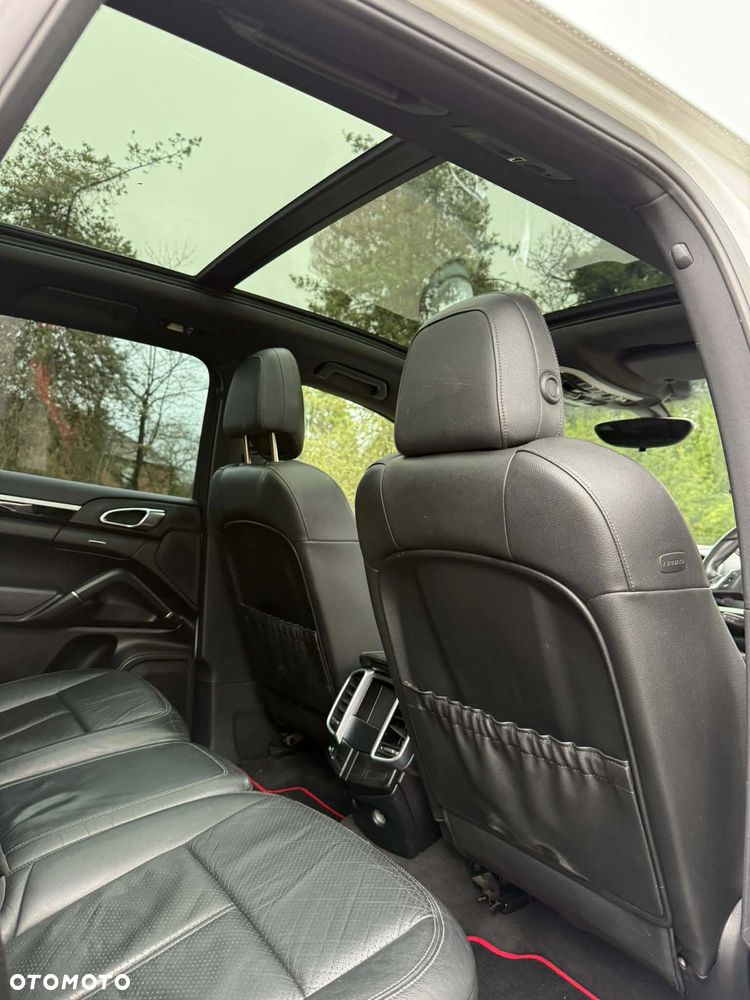 Porsche Cayenne Tiptronic S - 10