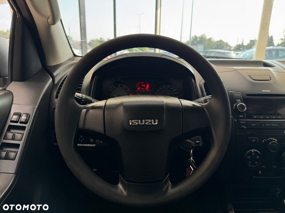 Isuzu D-Max - 15