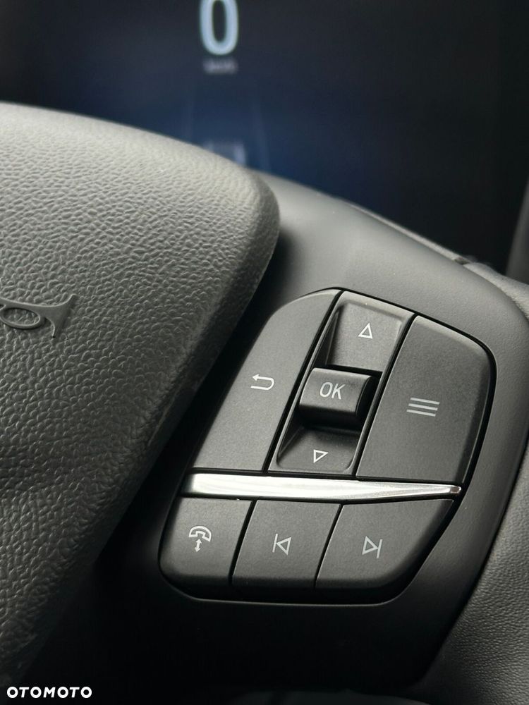 Ford Tourneo Courier - 17