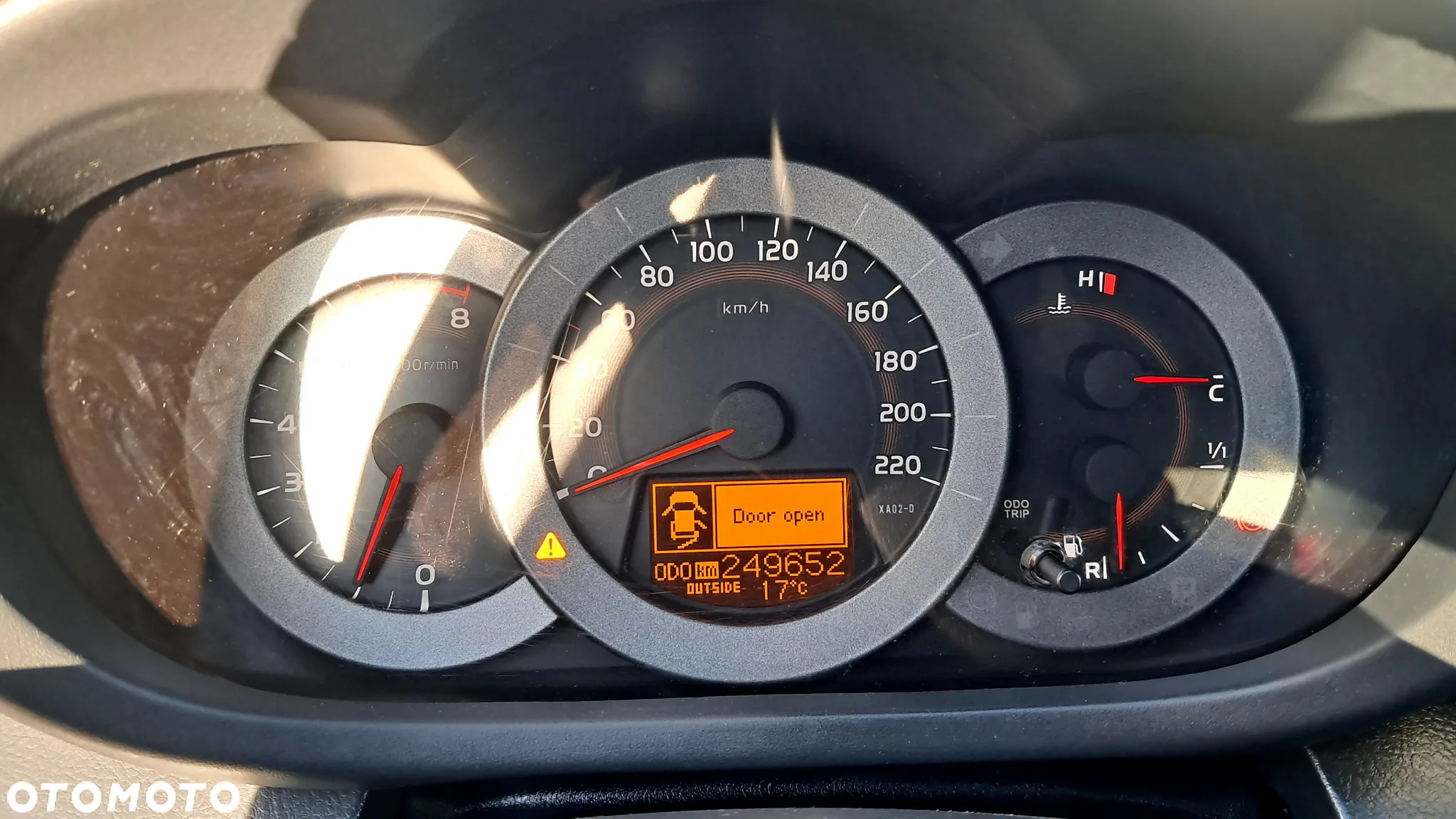 Toyota RAV4 2.0 VVT-i Premium - 25