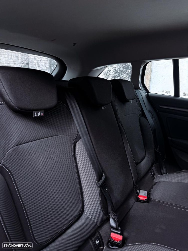 Renault Mégane Sport Tourer 1.6 E-Tech Plug-In Hybrid Equilibre - 10