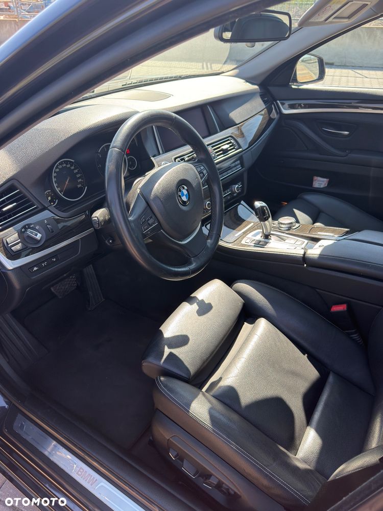 BMW Seria 5 520d Luxury Line - 8