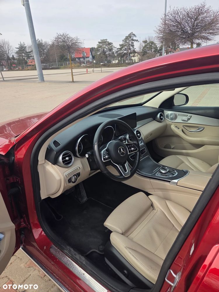 Mercedes-Benz Klasa C 300 9G-TRONIC Avantgarde - 8