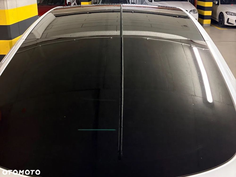 Tesla Model Y RWD - 4