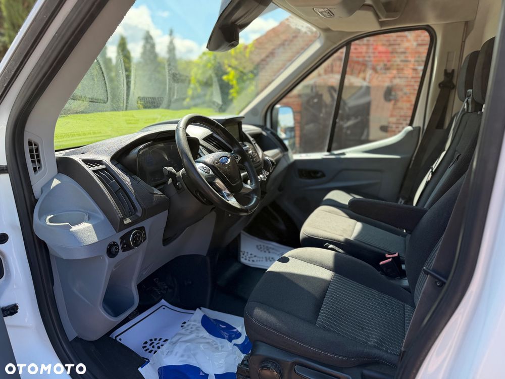 Ford Transit - 10