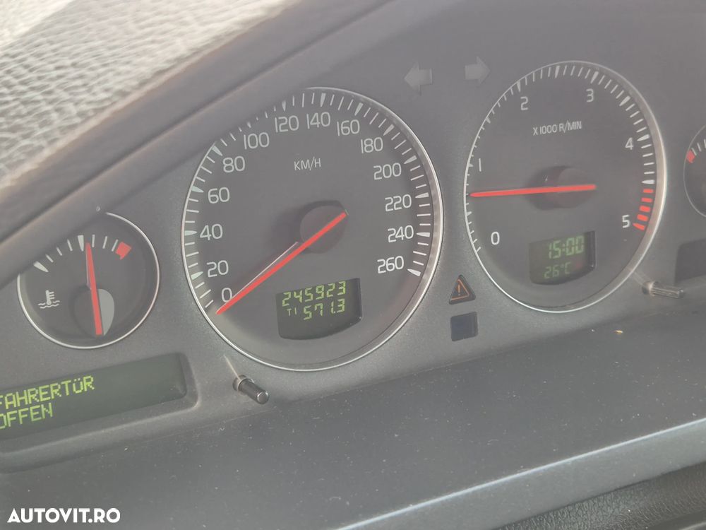 Volvo XC 90 D5 5 locuri - 5