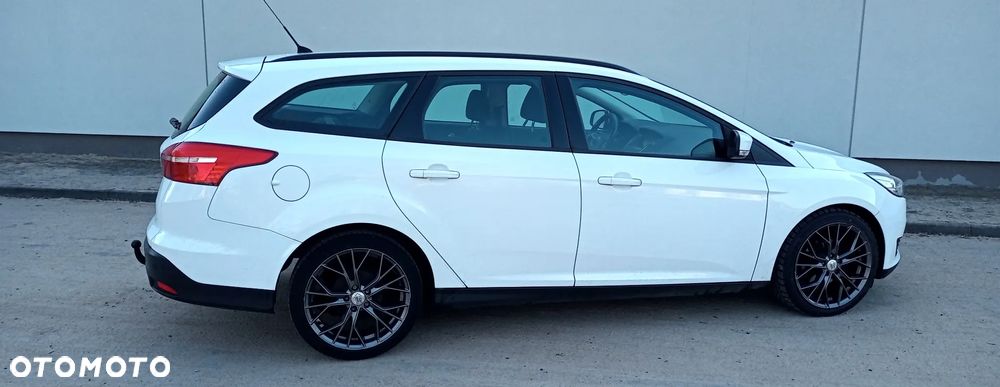 Ford Focus 1.5 TDCi Titanium - 9