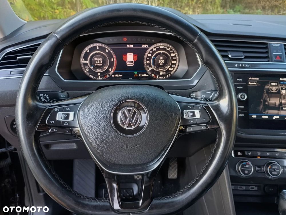 Volkswagen Tiguan Allspace - 23