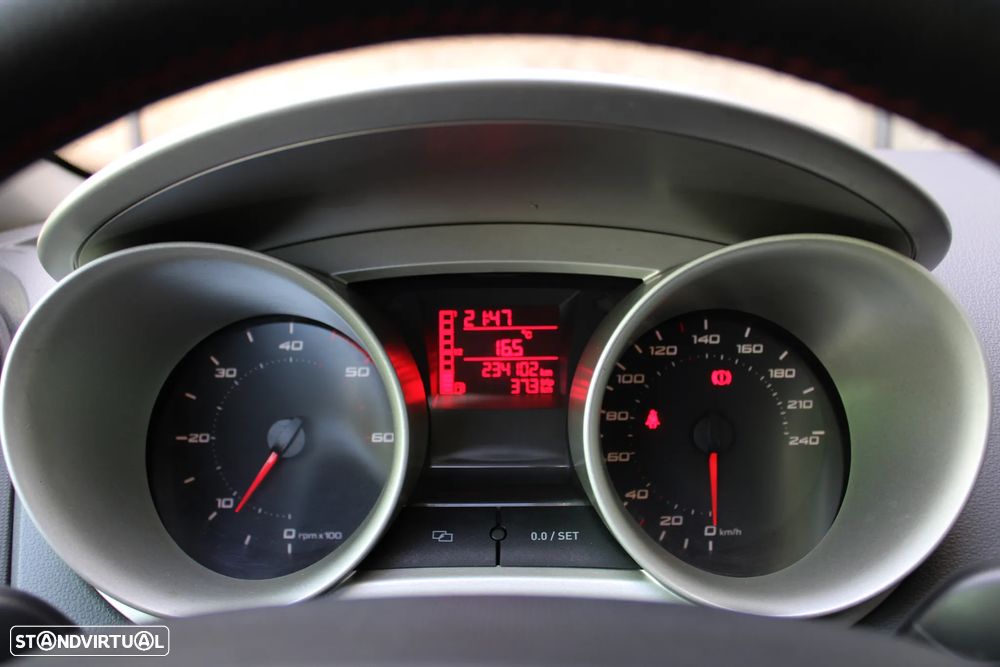 SEAT Ibiza 1.6 TDI Sport DPF - 32