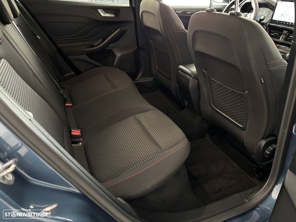 Ford Focus SW 1.0 EcoBoost MHEV ST-Line - 11